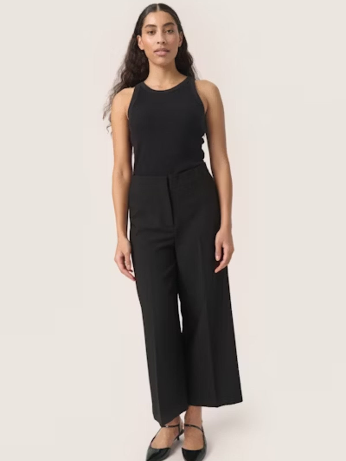 Corinne Black Cropped Pant