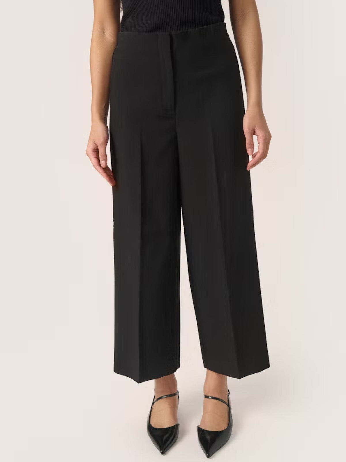 Corinne Black Cropped Pant