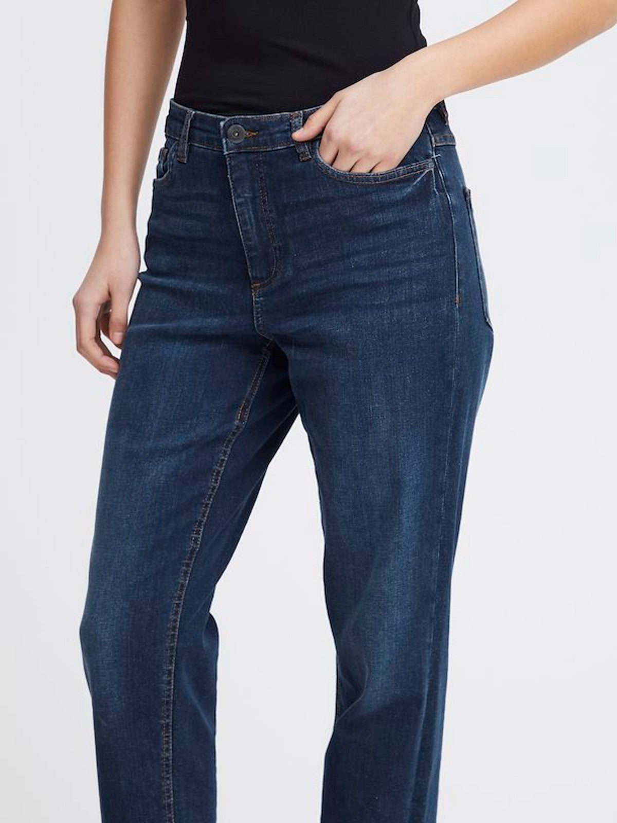 Twiggy Raven Dark Blue Jeans