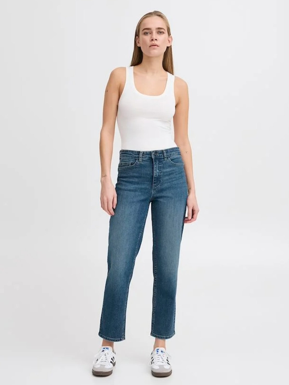 Twiggy Raven Medium Blue Jeans